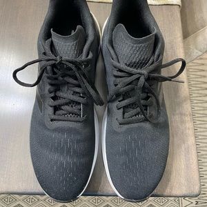 ADIDAS Boost Women’s Black size 9